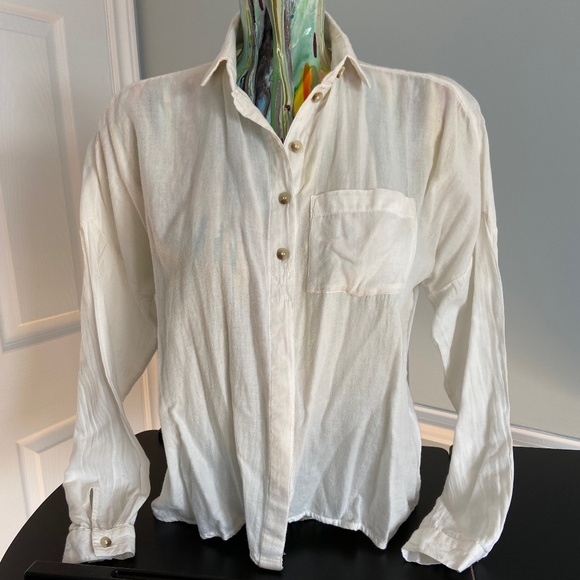 BDG Light, Loose-fitting Cotton Button-up - Picture 4 of 9